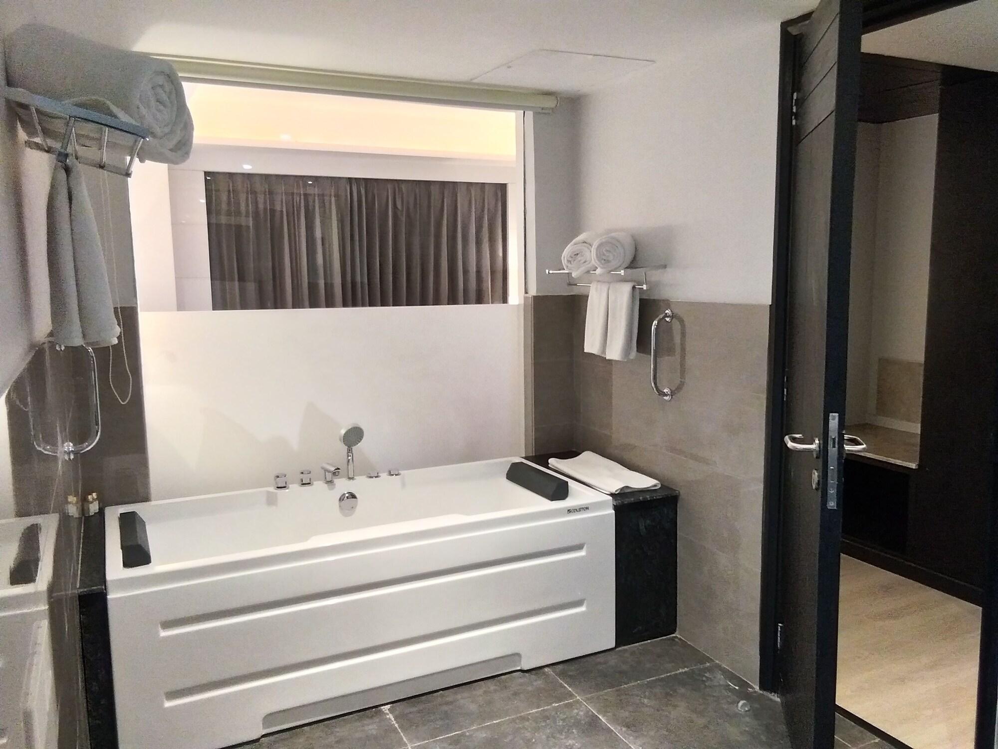 Ramada Encore ג'לנדהר מראה חיצוני תמונה